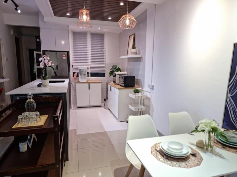 The Cotton Bleu Homestay Kuala Terengganu Zewnętrze zdjęcie